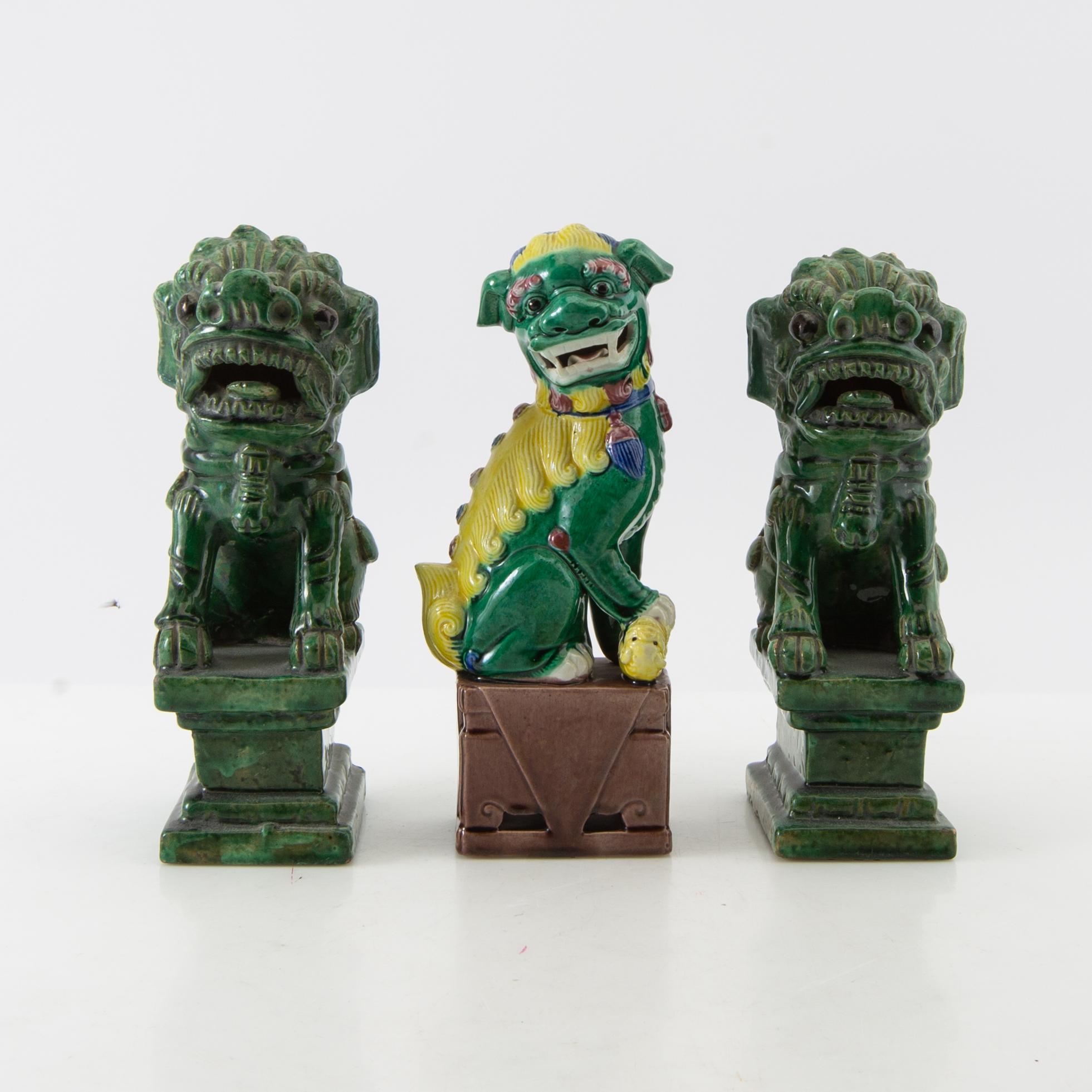 Guardian lions, 3 pcs China 20th century glazed ceramics.