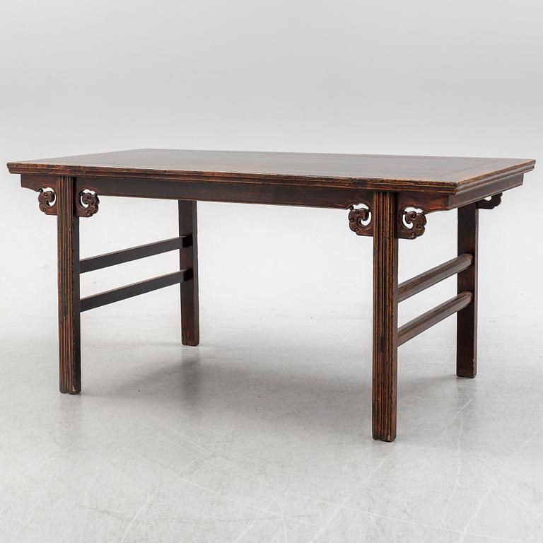 BORD, trä. Kina, 1900-tal.