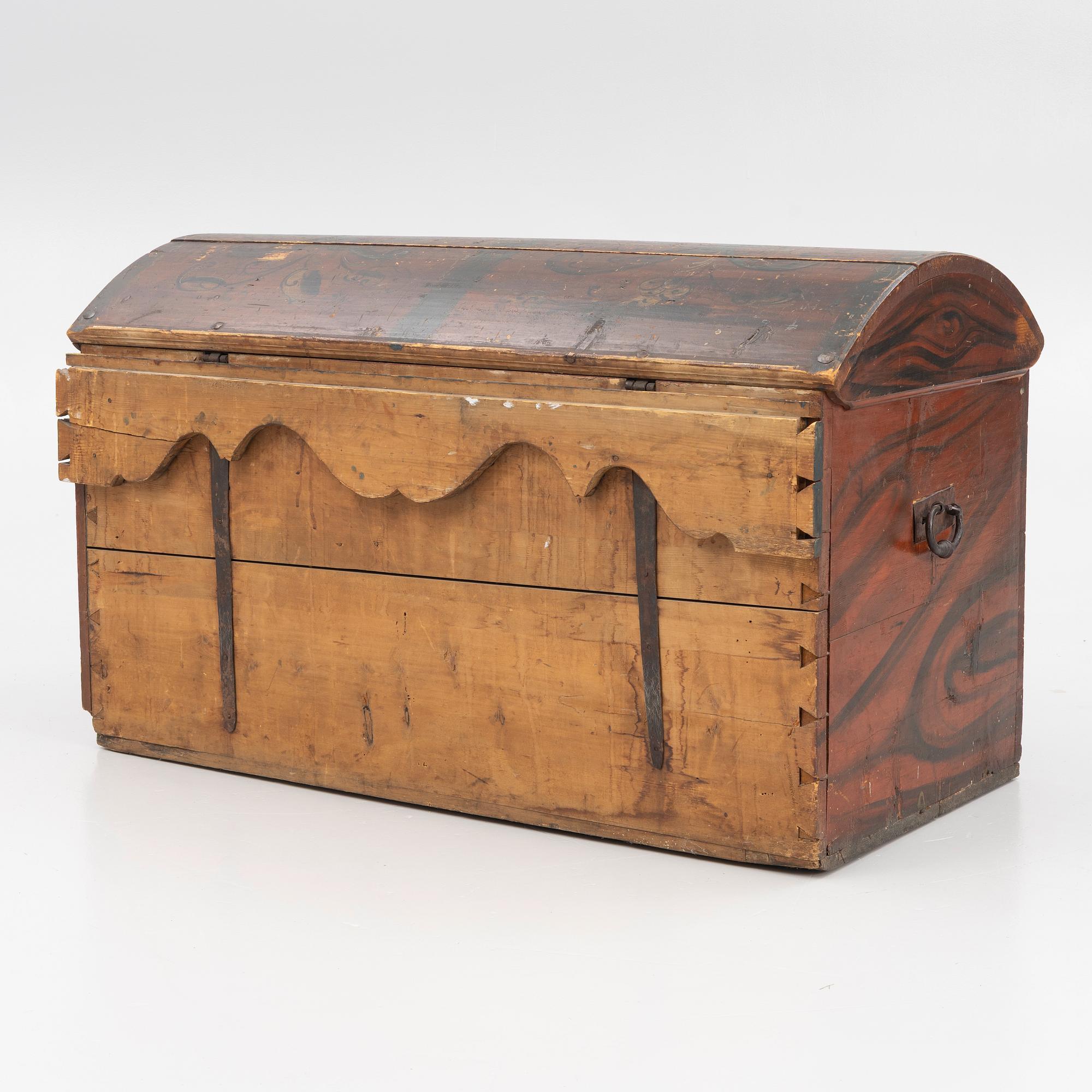 A wooden Dalecarlian chest, Sweden, dated 1820.