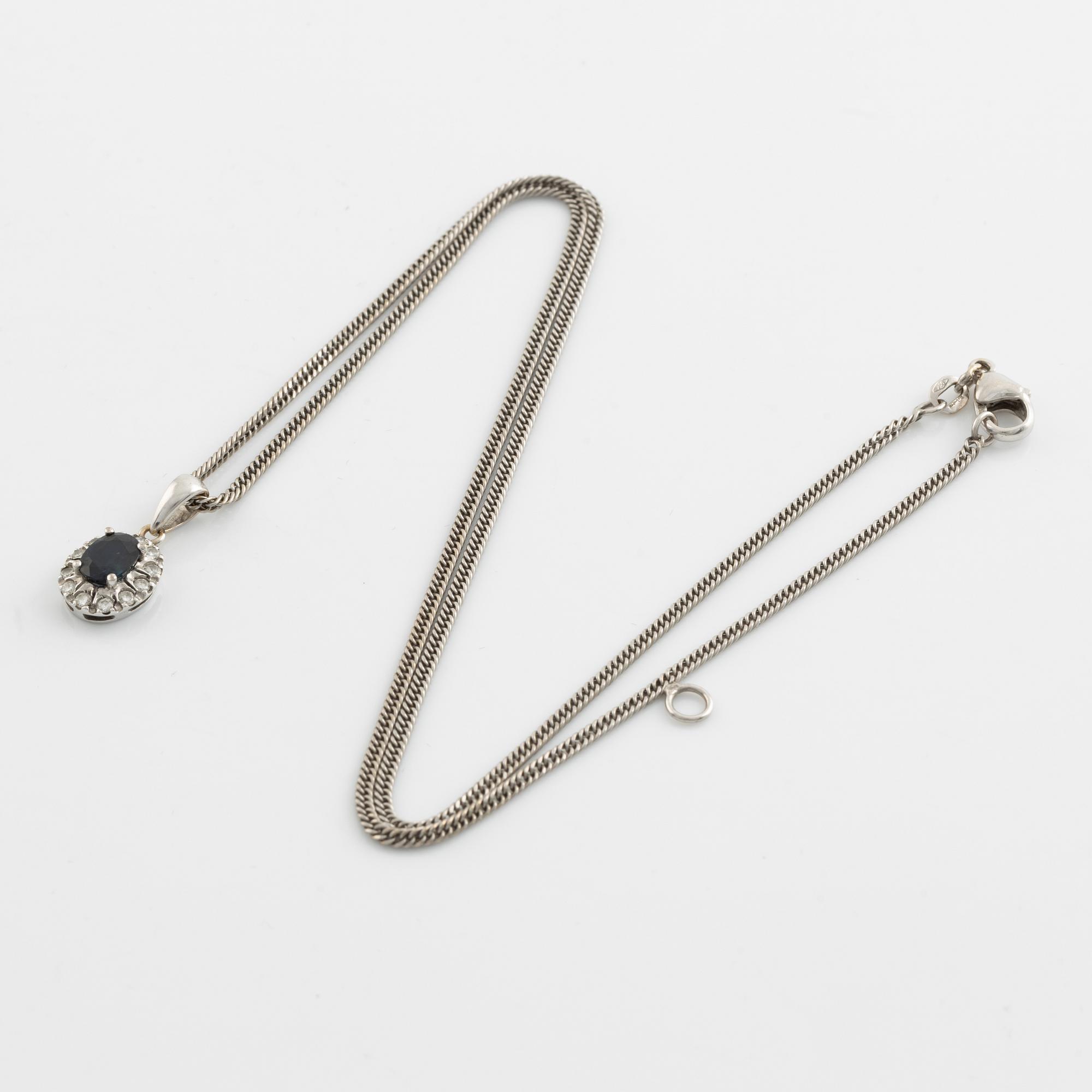 Hänge med safir och briljantslipade diamanter, med kedja.