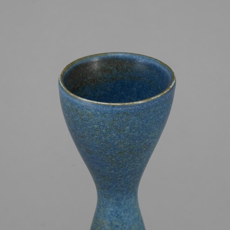 CARL-HARRY STÅLHANE, a stoneware vase, Rörstrand, Sweden, mid 20th century.