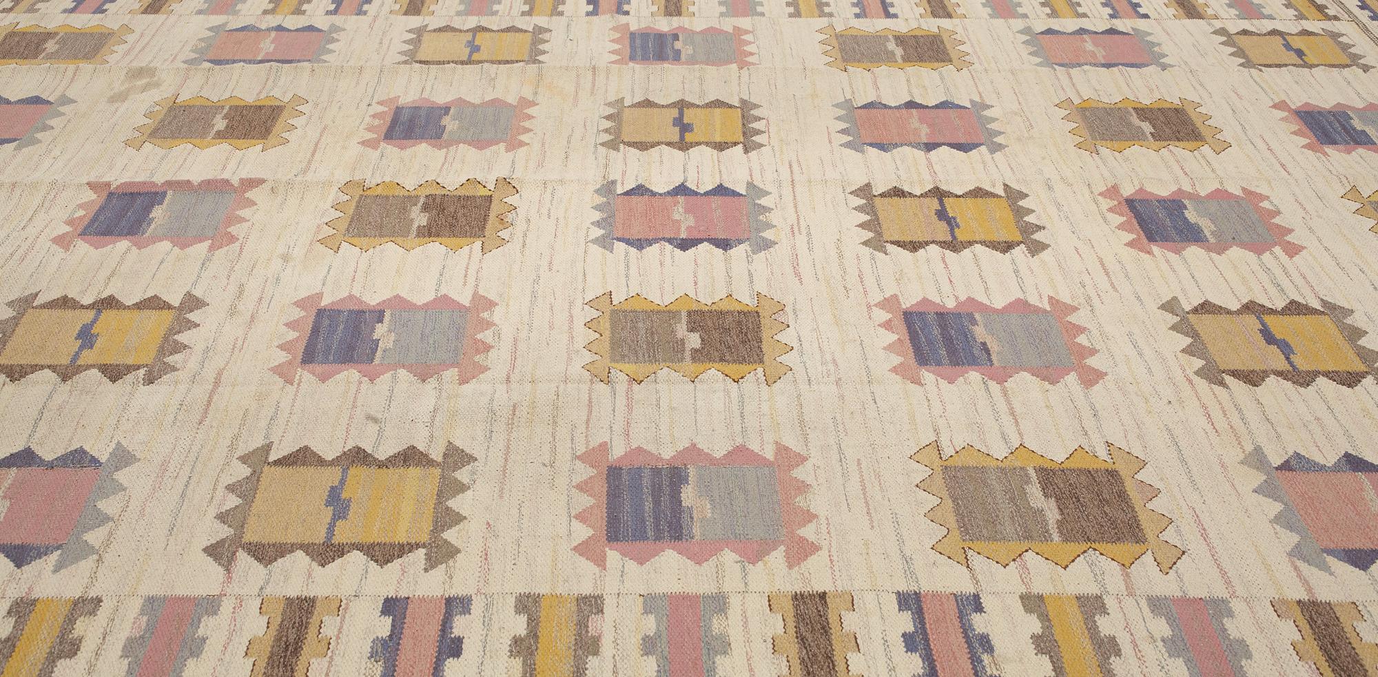 Märta Måås-Fjetterström, A CARPET, "Ljusa plador", flat weave, ca 344,5 x 254,5 cm, signed AB MMF.