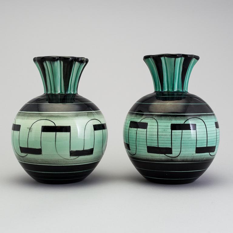 A pair of vases "V series", Ilse Claesson, Rörstrand 1930´s.