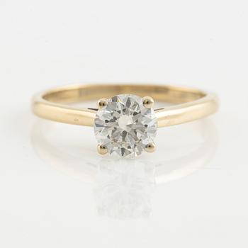 Brilliant cut diamond solitaire ring.