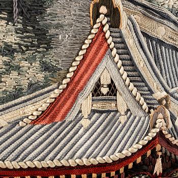 A Chinese embroidered textile, 20th century.