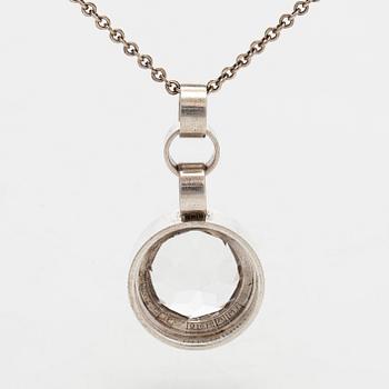 Elis Kauppi, halsband, silver och bergskristall. Kupittaan Kulta , Åbo 1965.