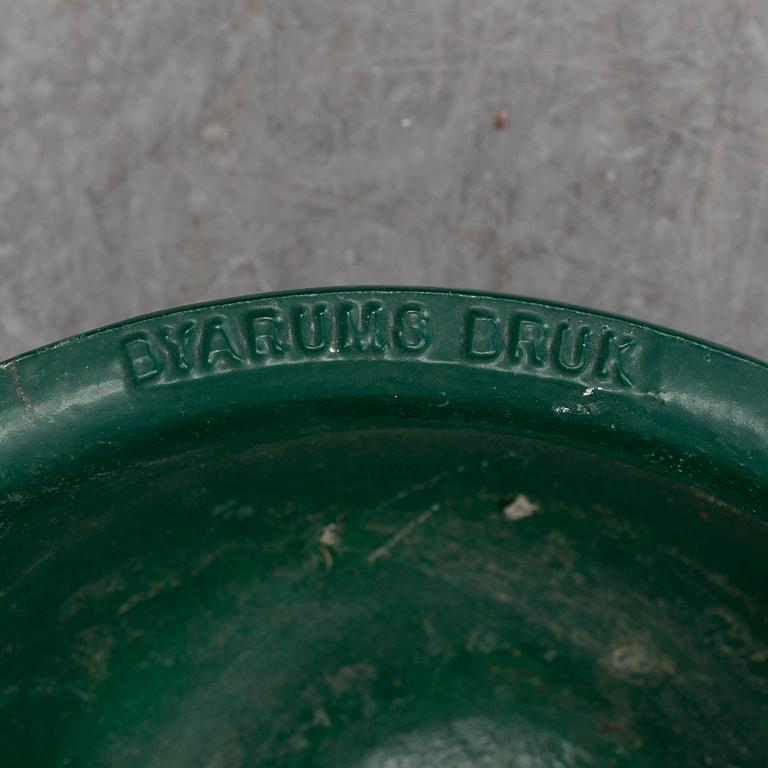 A pair of aluminum garden vases, Byarum.