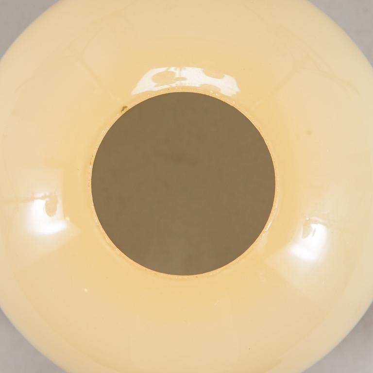 Paavo Tynell, taklampa, modell 1374 för Taito 1930/1940-tal.