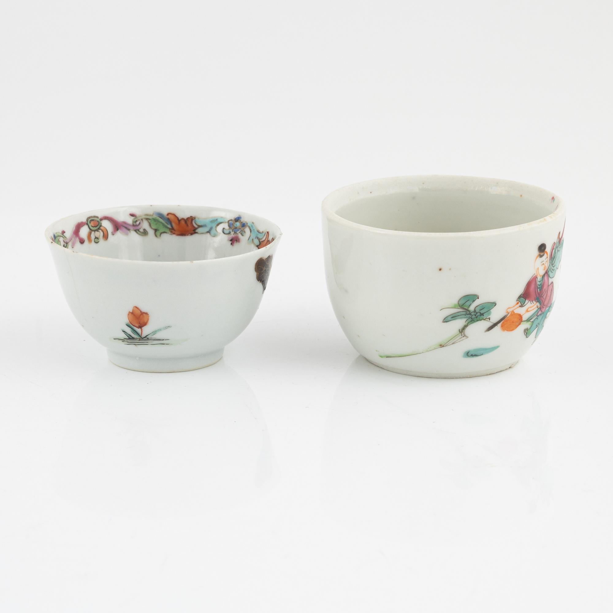 13 Chinese porcelain pieces, 19th/20th century.
