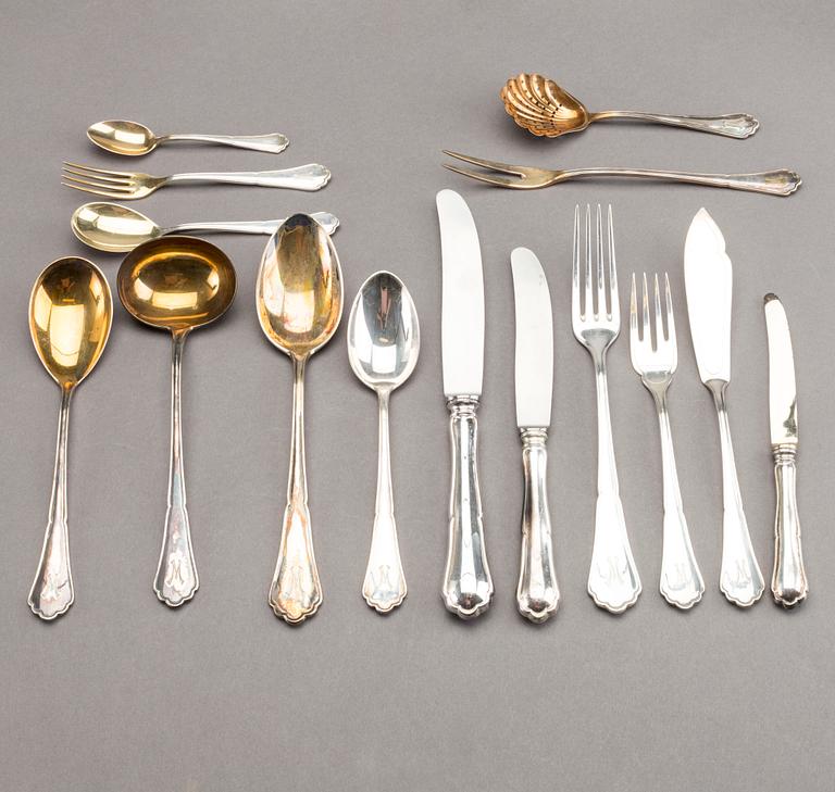 118 pcs silver Cutlery.