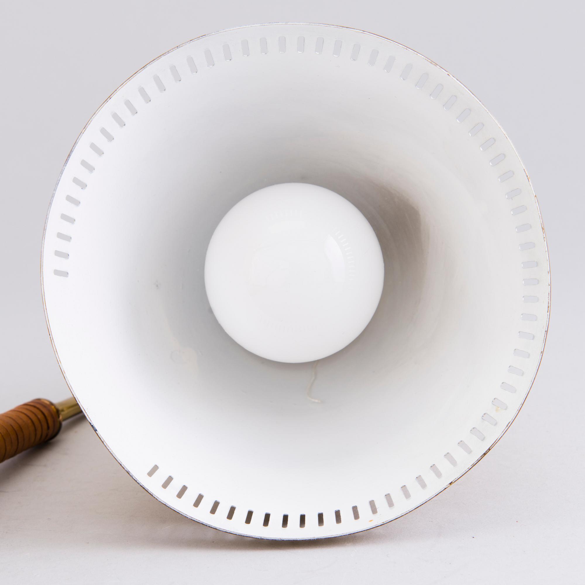 PAAVO TYNELL, pöytävalaisin, malli 9224, Idman 1900-luvun puoliväli.