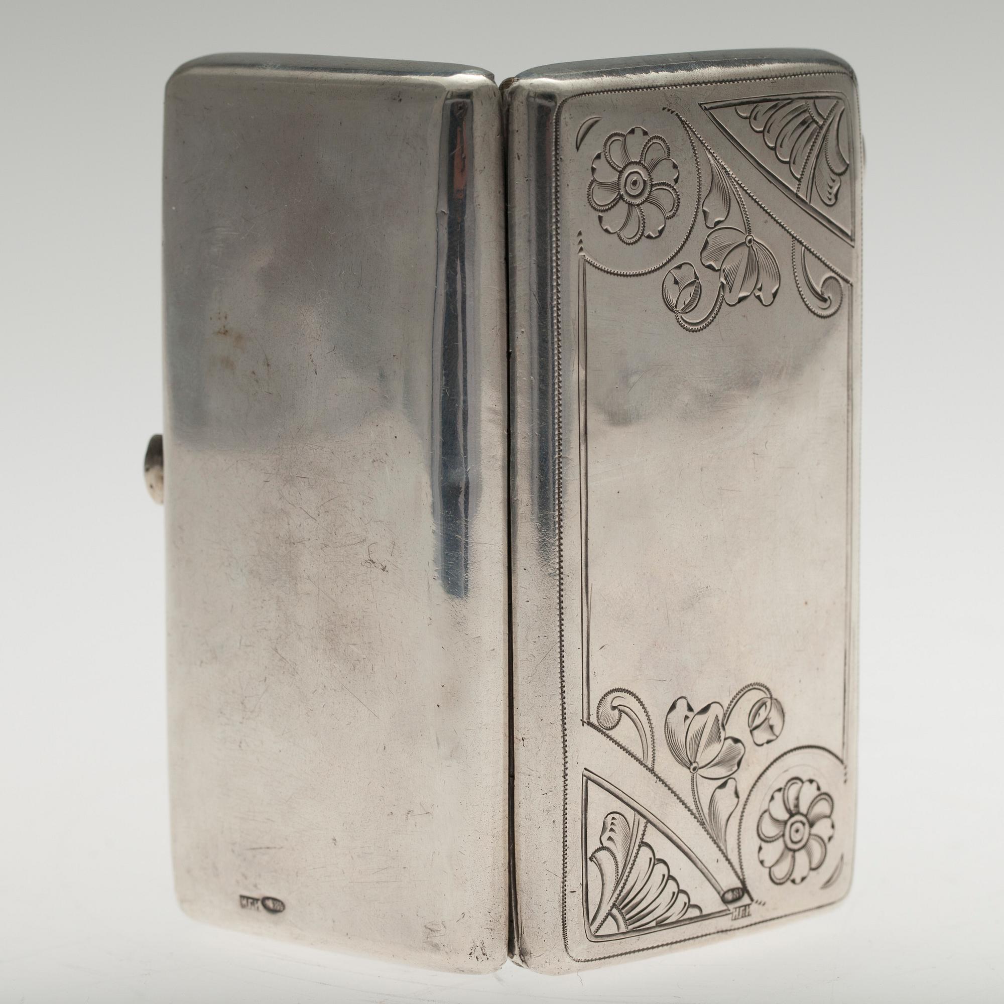 PORTMONNÄ, 84 silver, blå sten. Grigori Ivanov Moskva Ryssland 1908-17. Vikt 101 g.