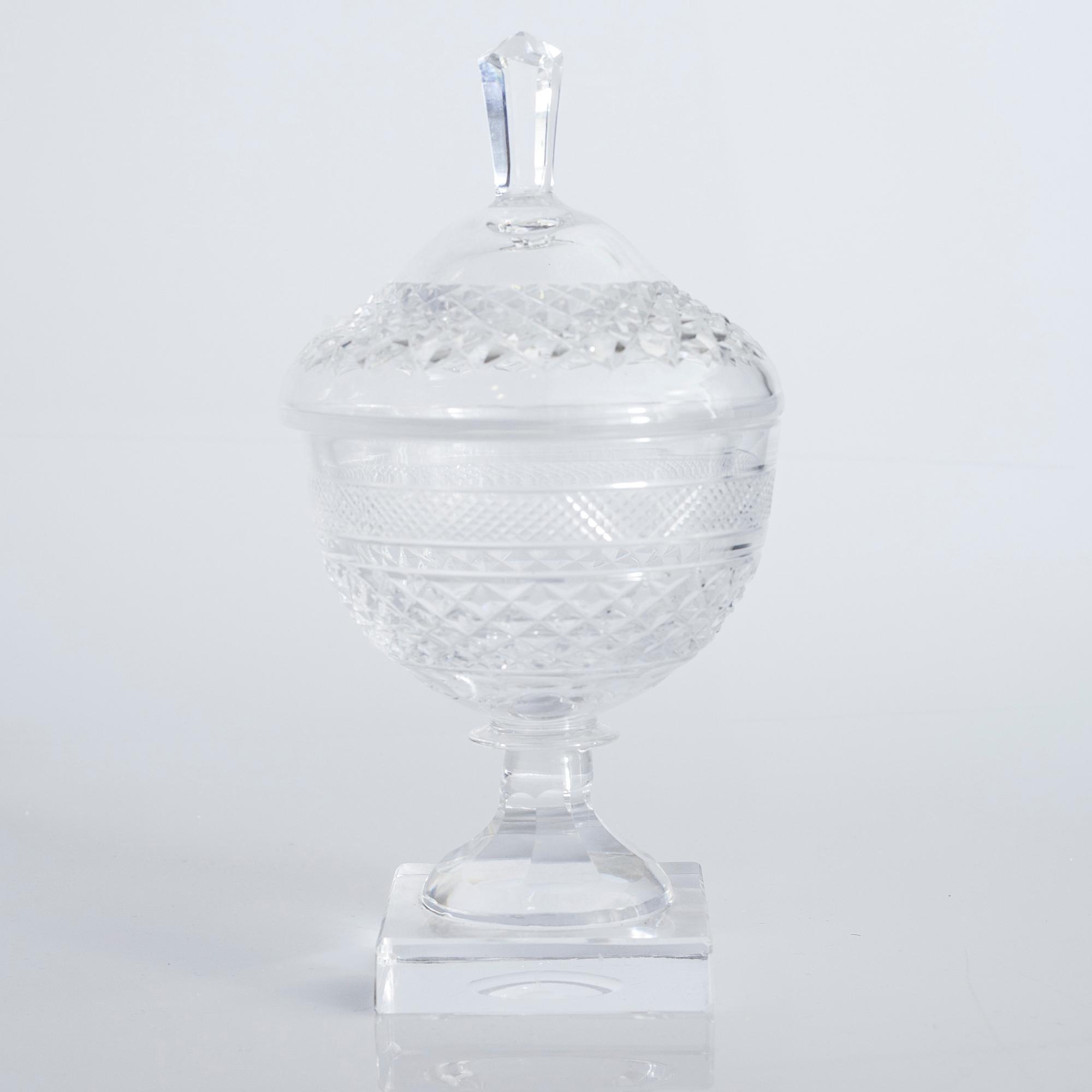 Four glass bowls on foot, "Kent", by Elis Bergh for Kosta, second half of the 20th century.