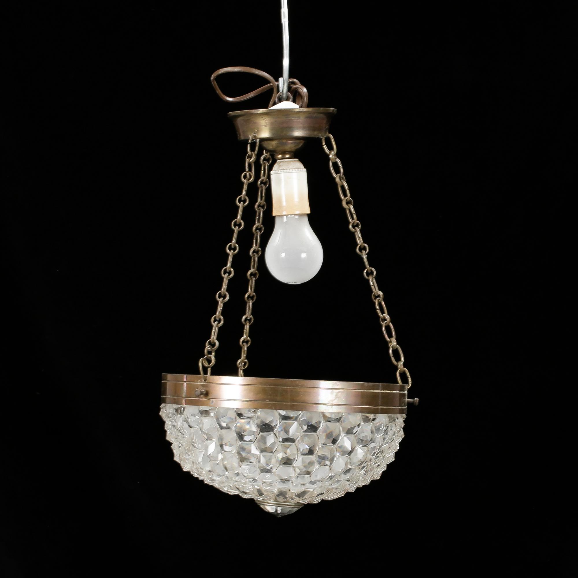 TAKLAMPA, 1900-talets början. Höjd ca 42 cm.