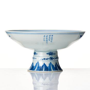 A blue and white tazza, late Qing dynasty, 19th Century.