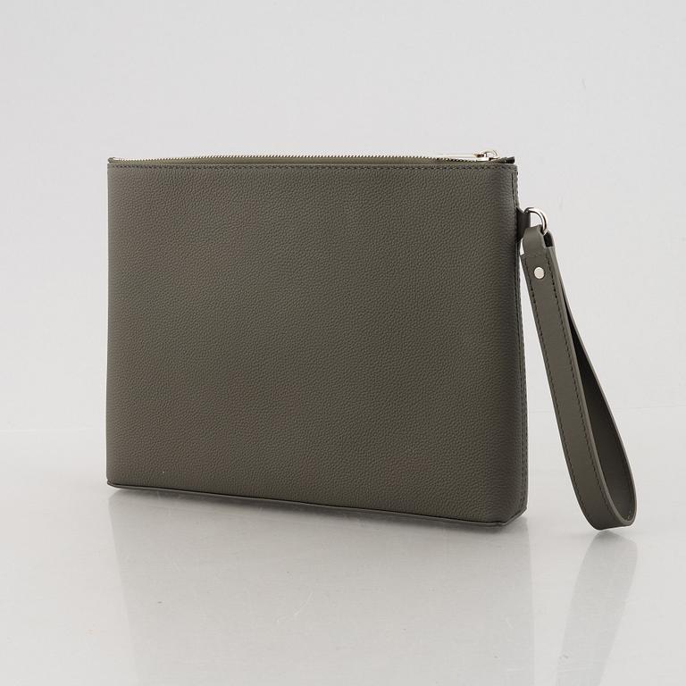 Louis Vuitton, clutch, Takeoff Pouch, 2022.