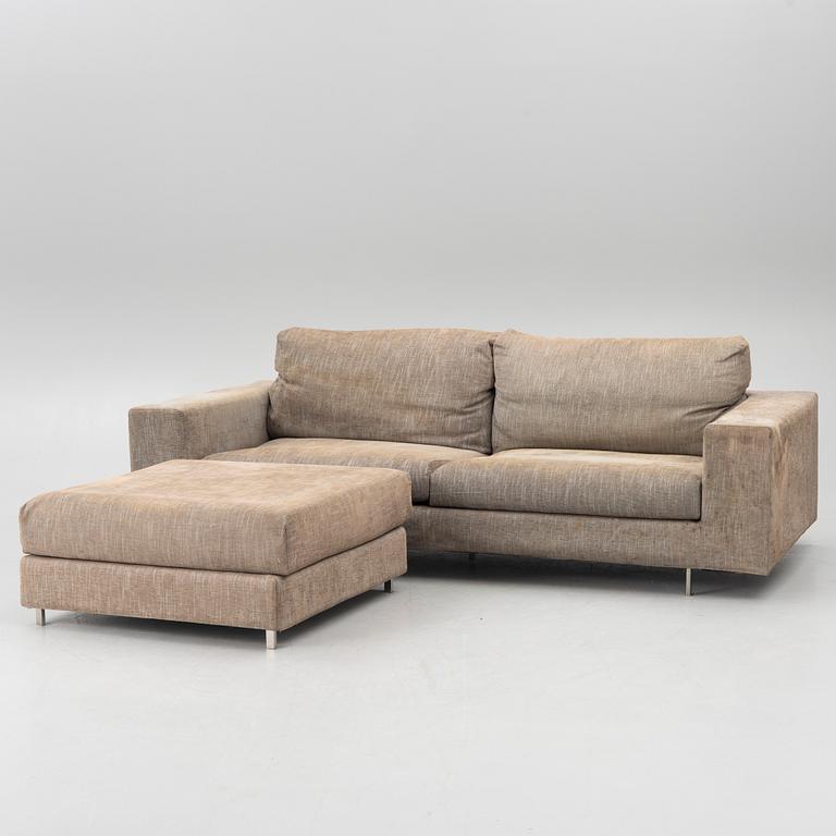 Soffa och sittpuff, 2000-tal.