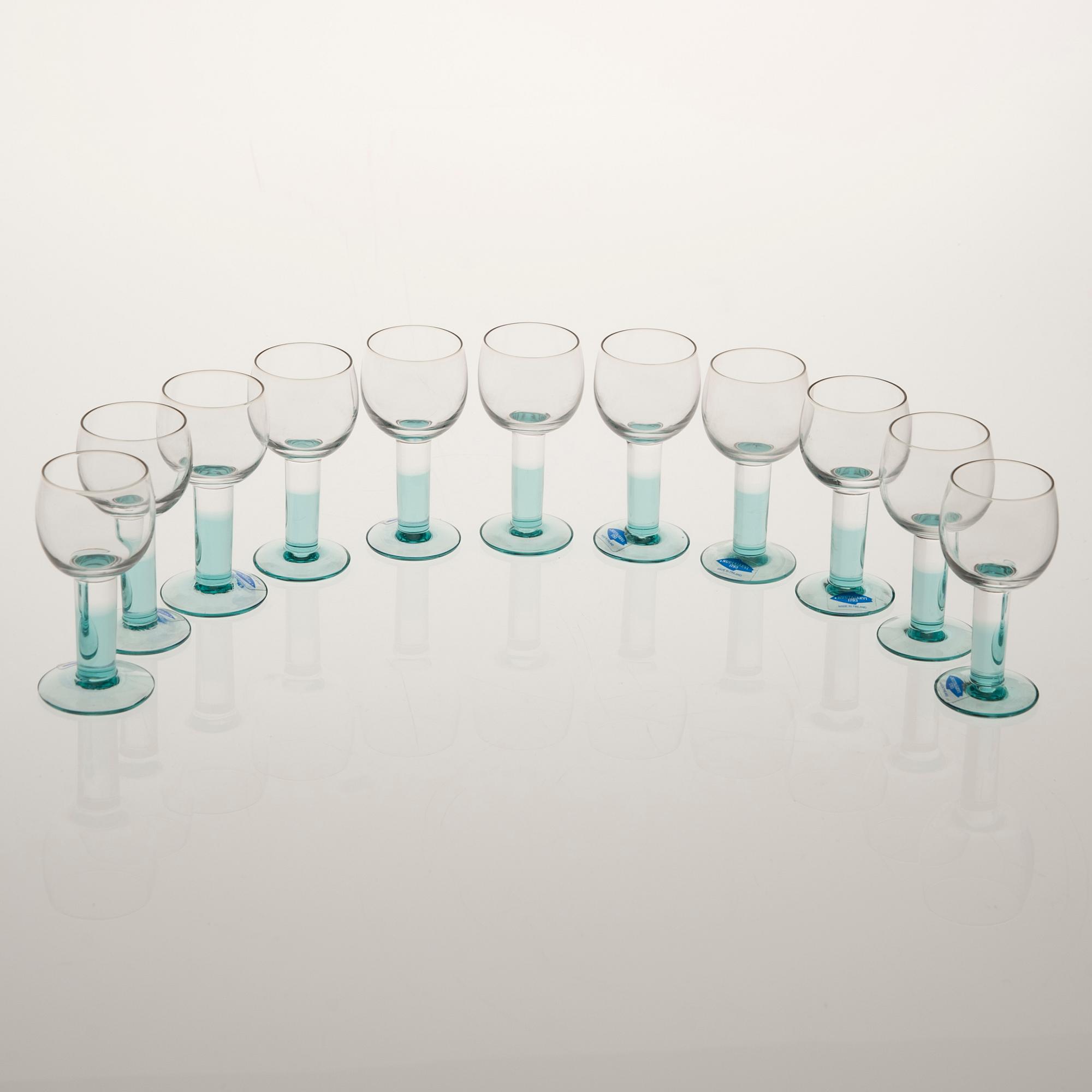 VINGLAS och SNAPSGLAS, 12+11 st, "Mondo", Kerttu Nurminen, Notsjö, 1900-talets senare hälft.