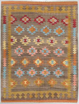 A kelim rug, 195 x 150 cm.