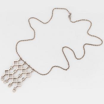 Jorma Laine, design Ruutu, silver pendant.