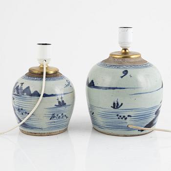 Bordslampa/Bojaner, ett par, sent 1800 tal, Kina.