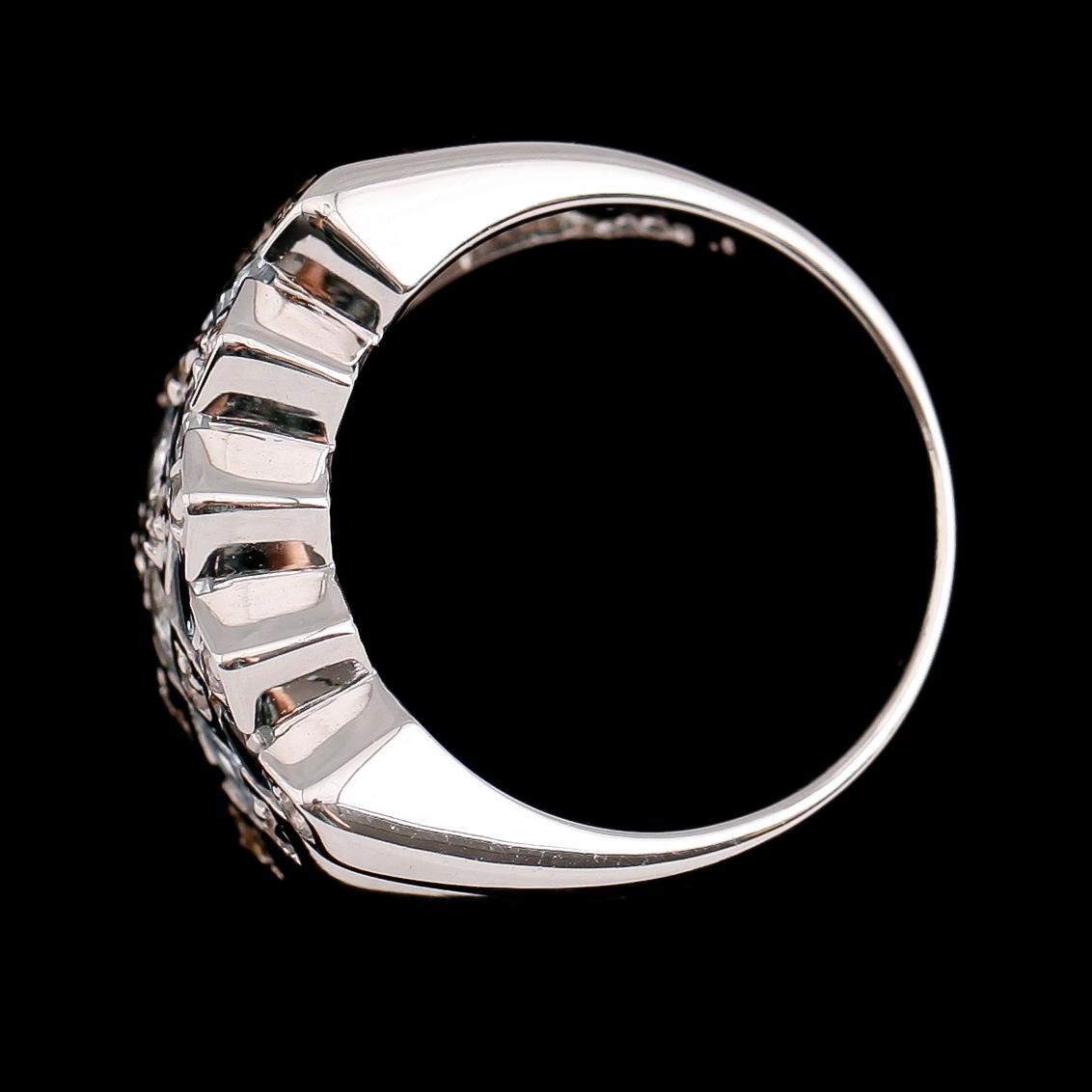 RING, sterlingsilver, akvamariner tot ca 2.50 ct, vita safirer tot ca 0.30 ct.