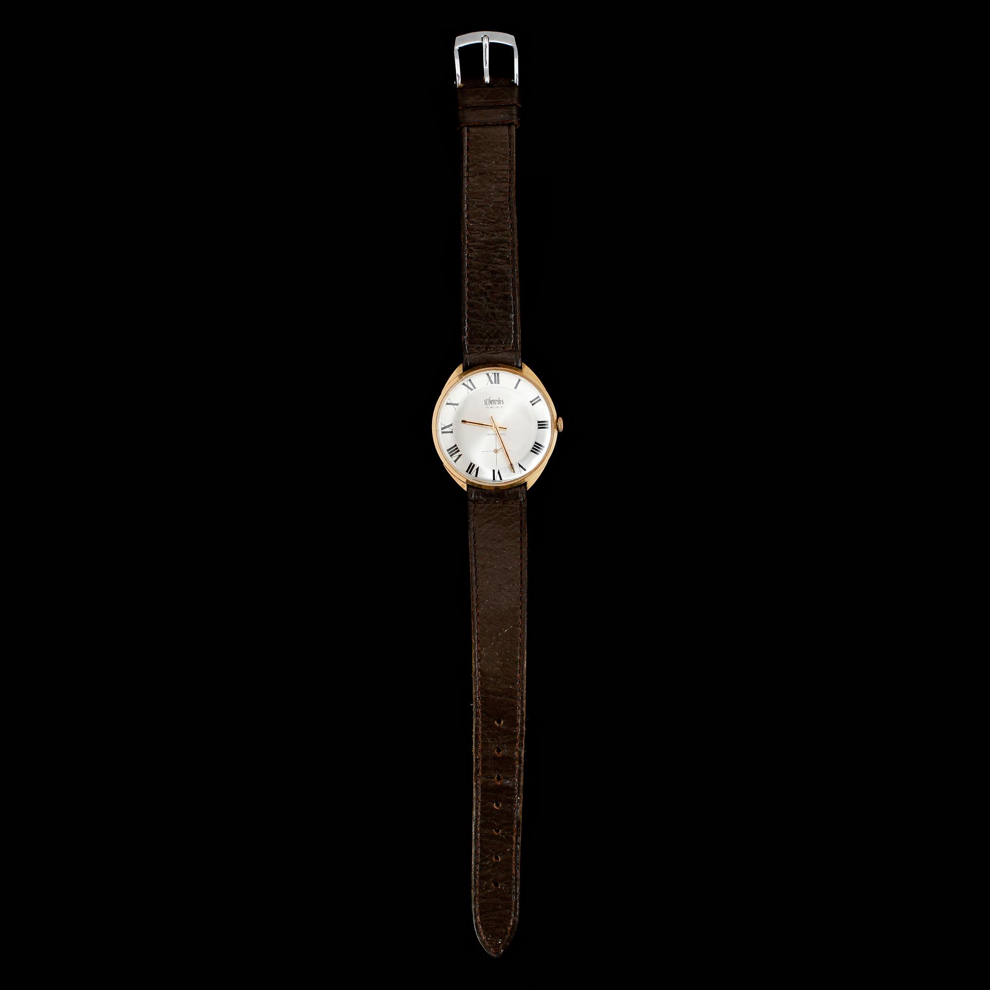 ARMBANDSUR, 18k guld, St Henriks.