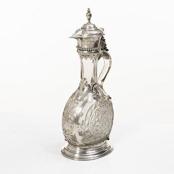 Decanter/wine jug in glass, with mount, possibly silver, early 20th century.