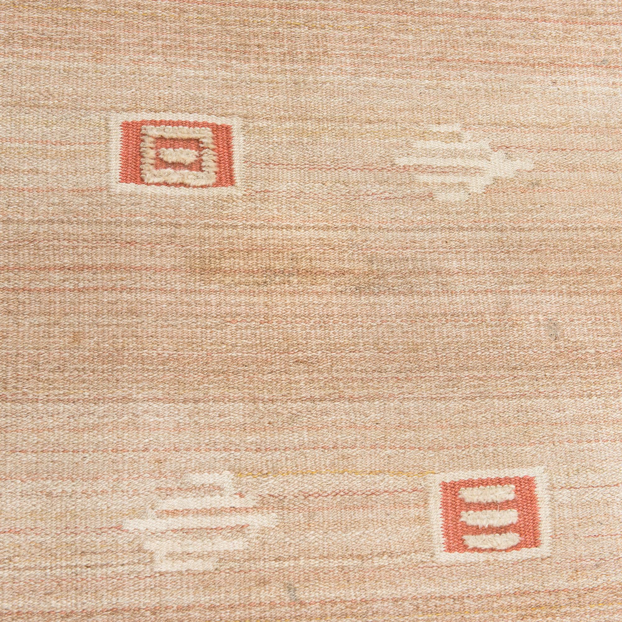 Toini Kallio, A 1930s flat weave carpet for Aaltosen Mattokutomo, Kiikka, Finland. Circa 300x200 cm.