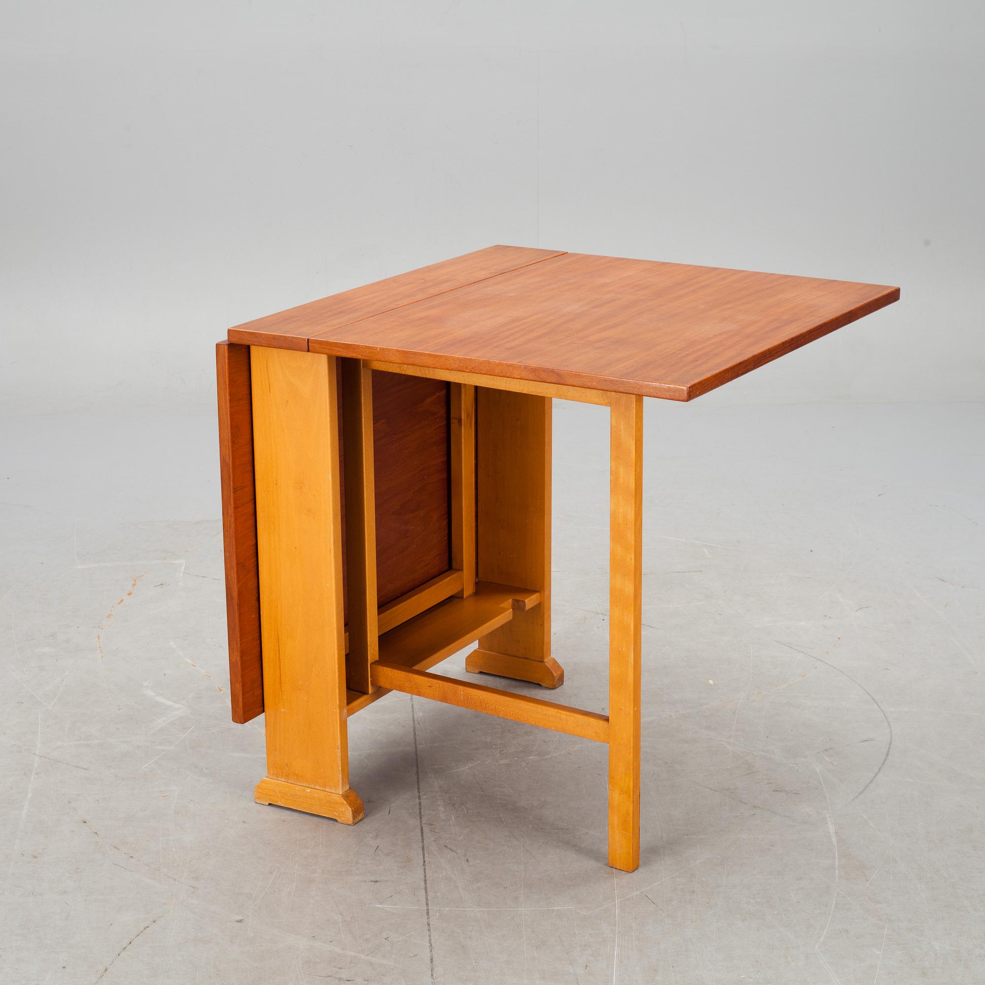 SLAGBORD, "Vapensmeden", Carl Malmsten, 1900-talets mitt.