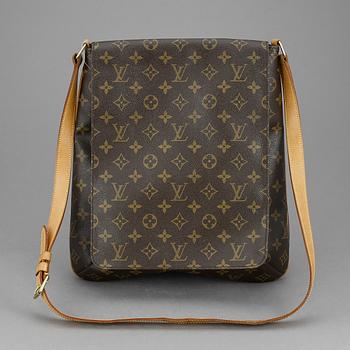 VÄSKA, "Musette", Louis Vuitton, 2002.