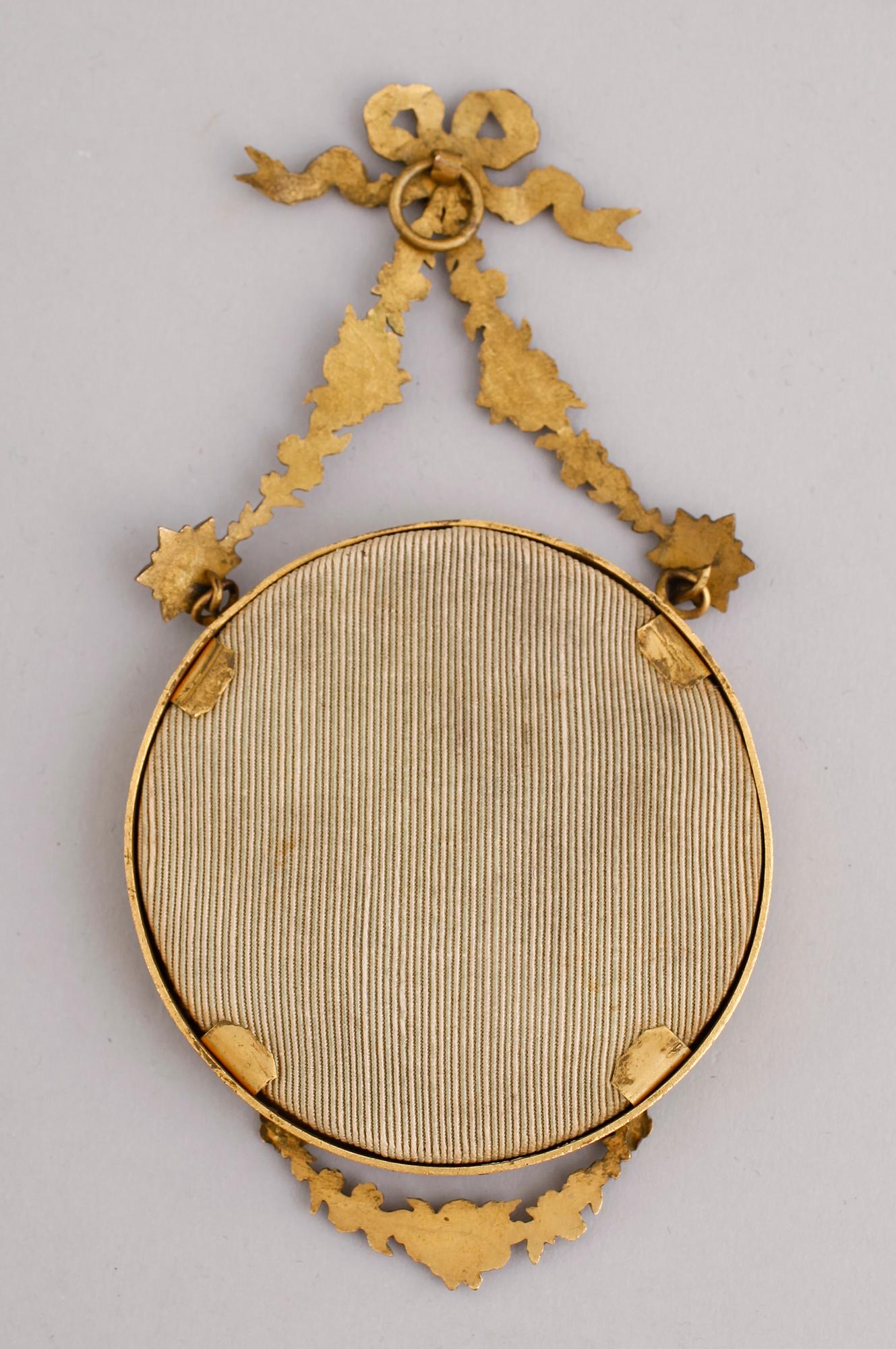 MINIATYRPORTRÄTT, porslin, 1900-talets första hälft.