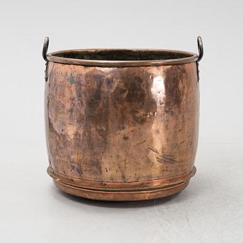 A large copper container, 19th Century.
