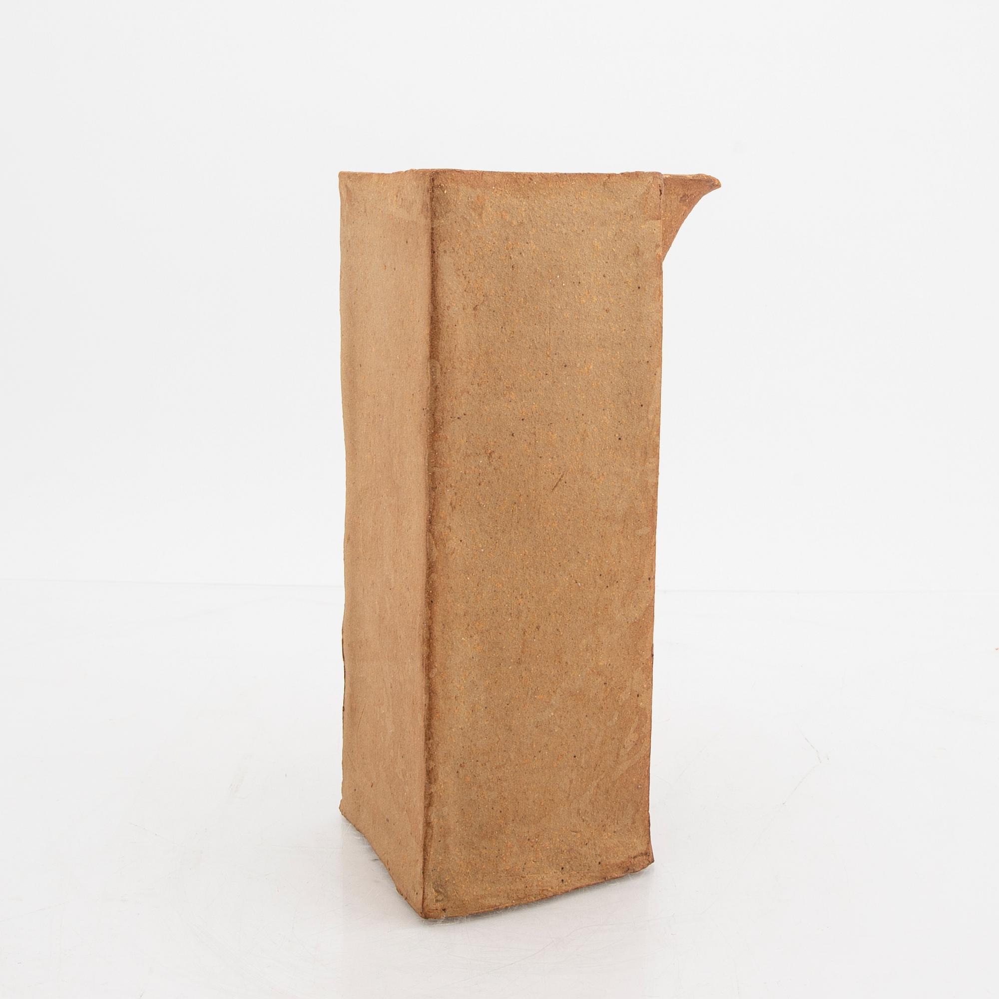 Signe Persson-Melin, tillbringare handsignerad samt daterad -13 (?) devis glaserat stengods.