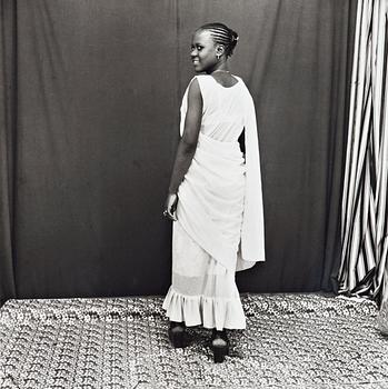 145. Malick Sidibé, "Vue de dos", 1970.