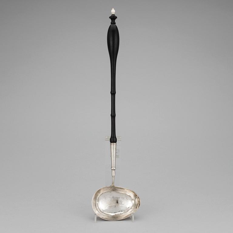 A silver soup ladle by Pehr Zethelius in Stockholm 1800.