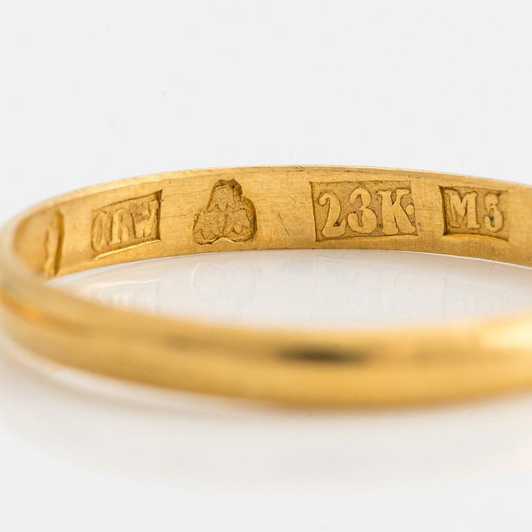 Ringar, 3 st, släta, 23K guld.