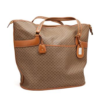 403. GUCCI, a monogram canvas weekendbag.