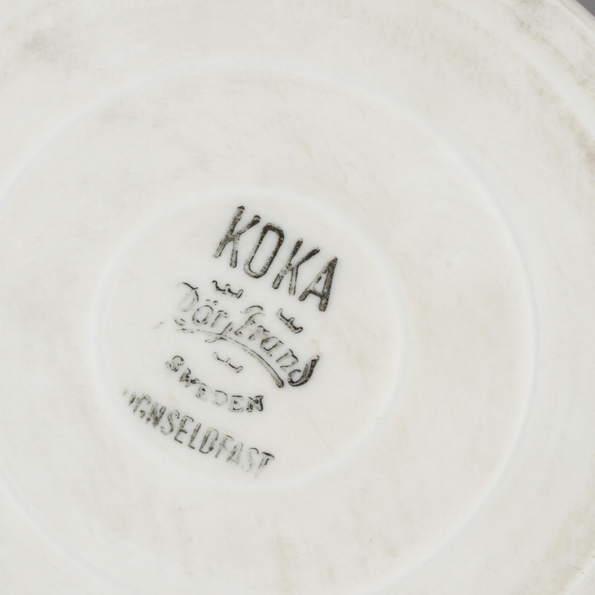 SERVISDELAR, 18 st, porslin, "Koka Blå", Hertha Bengtsson, Rörstrand, 1956-1988.