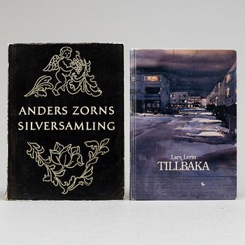 A collection of sixteen art books.