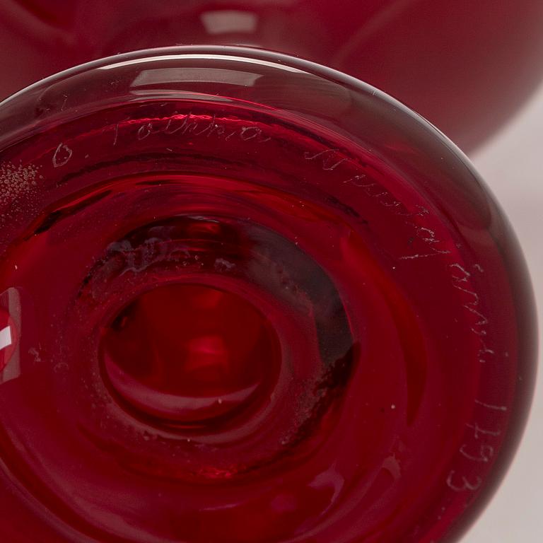 Oiva Toikka, 215th anniversary glass bird, 'Catcher', signed O. Toikka Nuutajärvi 1793-2008, 181/1215.