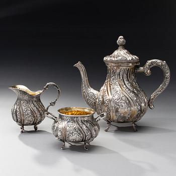 KAFFESERVIS, 3 delar, silver, Tunturihopea K Siikanen, Helsingfors 1979. Totalvikt ca 1422 g.