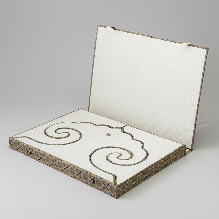 Book with 13 woodcuts in colours, after paintings by Qi Baishi, 'Kexi Wusheng', 1957.