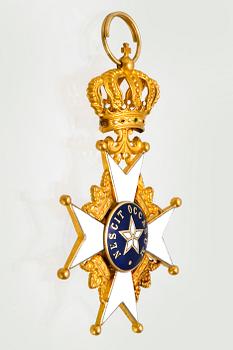 Royal Order of the Polar star. 18K gold and enamel, 1970.