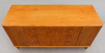 SIDEBOARD, 1900-talets första hälft.