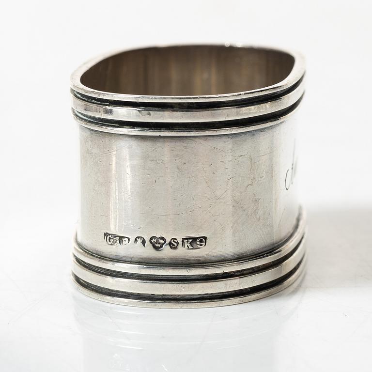 21 pieces of silver cutlery, 1807 - mid 20th century.