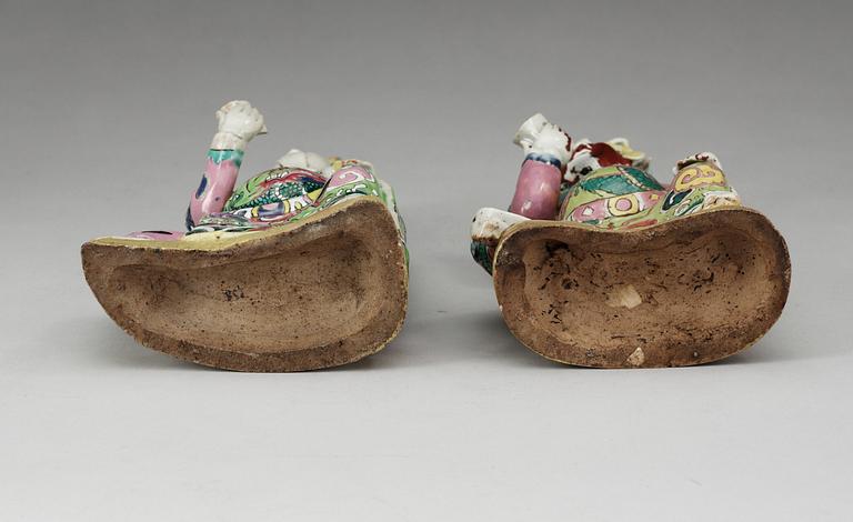 A set of two famille rose figures, Qing dynasty, ca 1800.