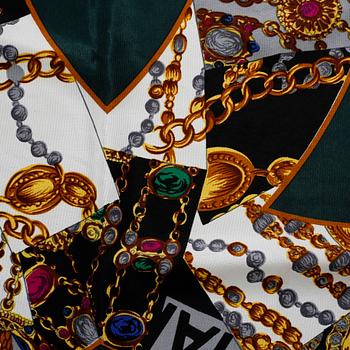 SCARF, Chanel.