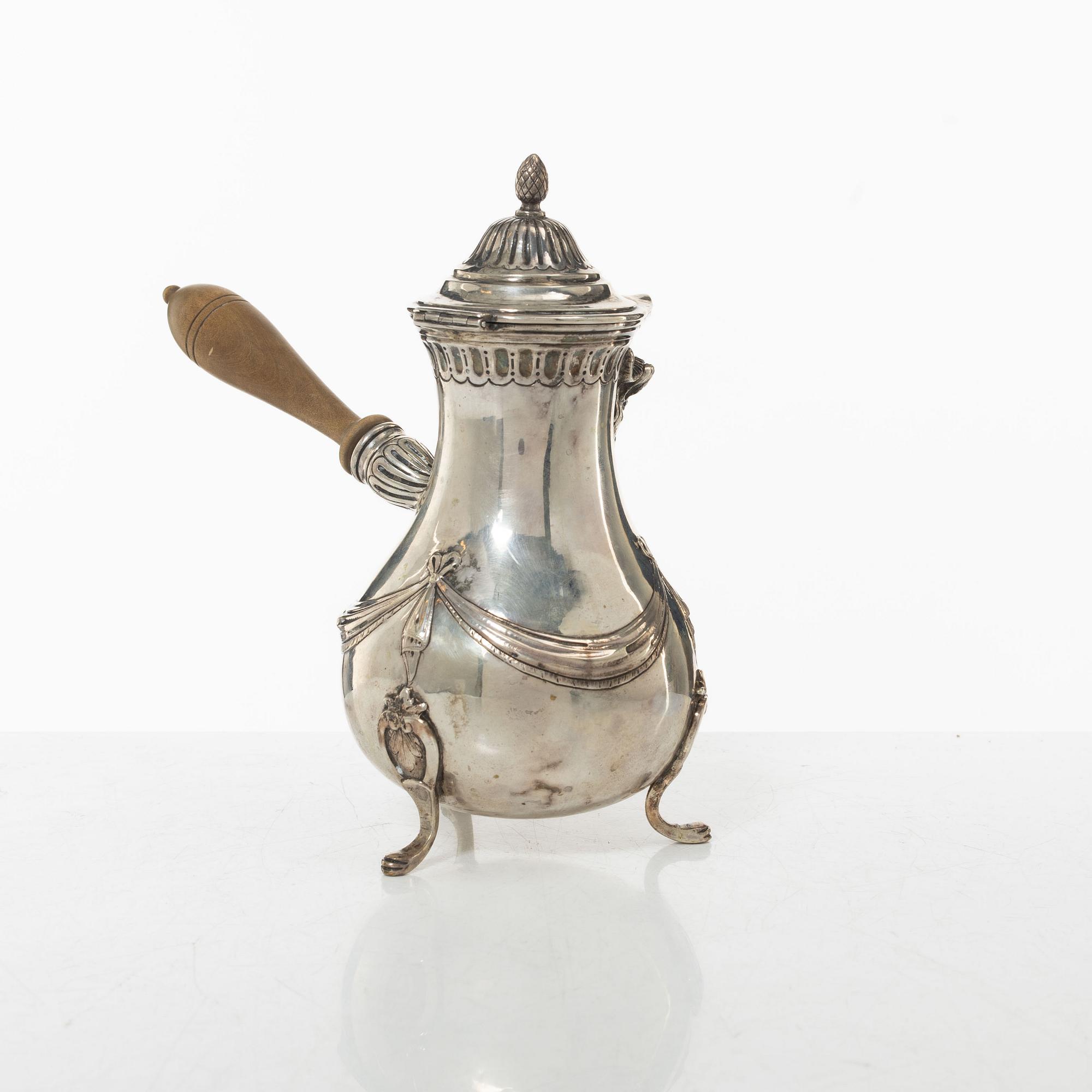 A French Louis XVI mocca-pot/milk jug, Paris, France, late 18th Century.