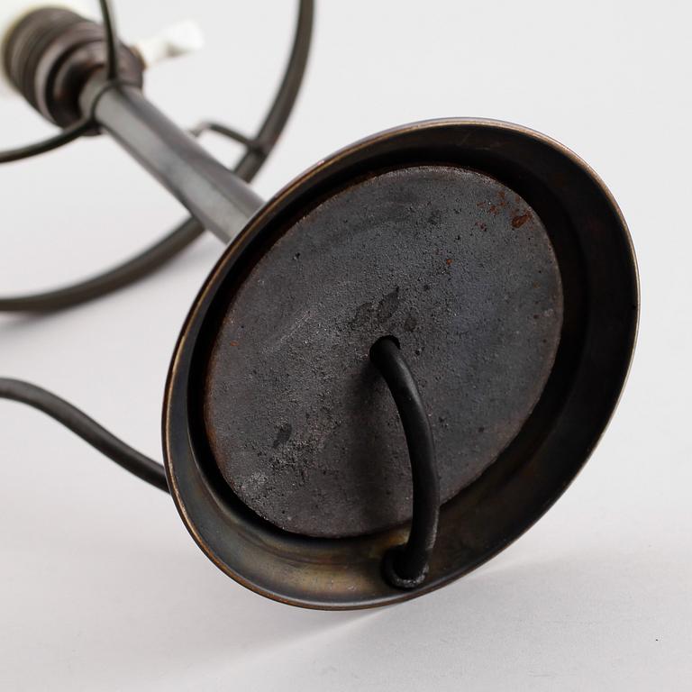 BORDSLAMPA, s k strindbergsmodell, 1900-talets första hälft.